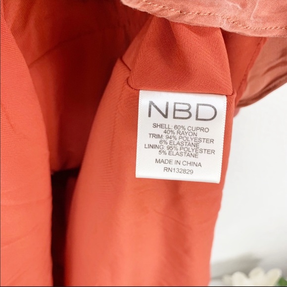 NBD Arabia dress in rust - Picture 9 of 9